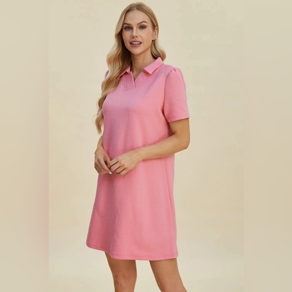 Minimalist Texture Short Sleeve Dress - Picture 7 of 13